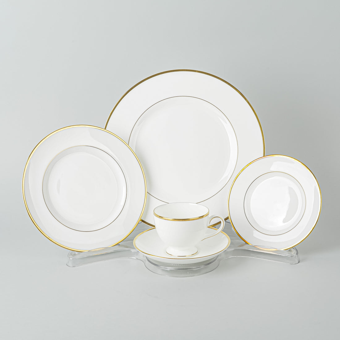 WEDGWOOD California W4377 12 Place Settings Plus Extras