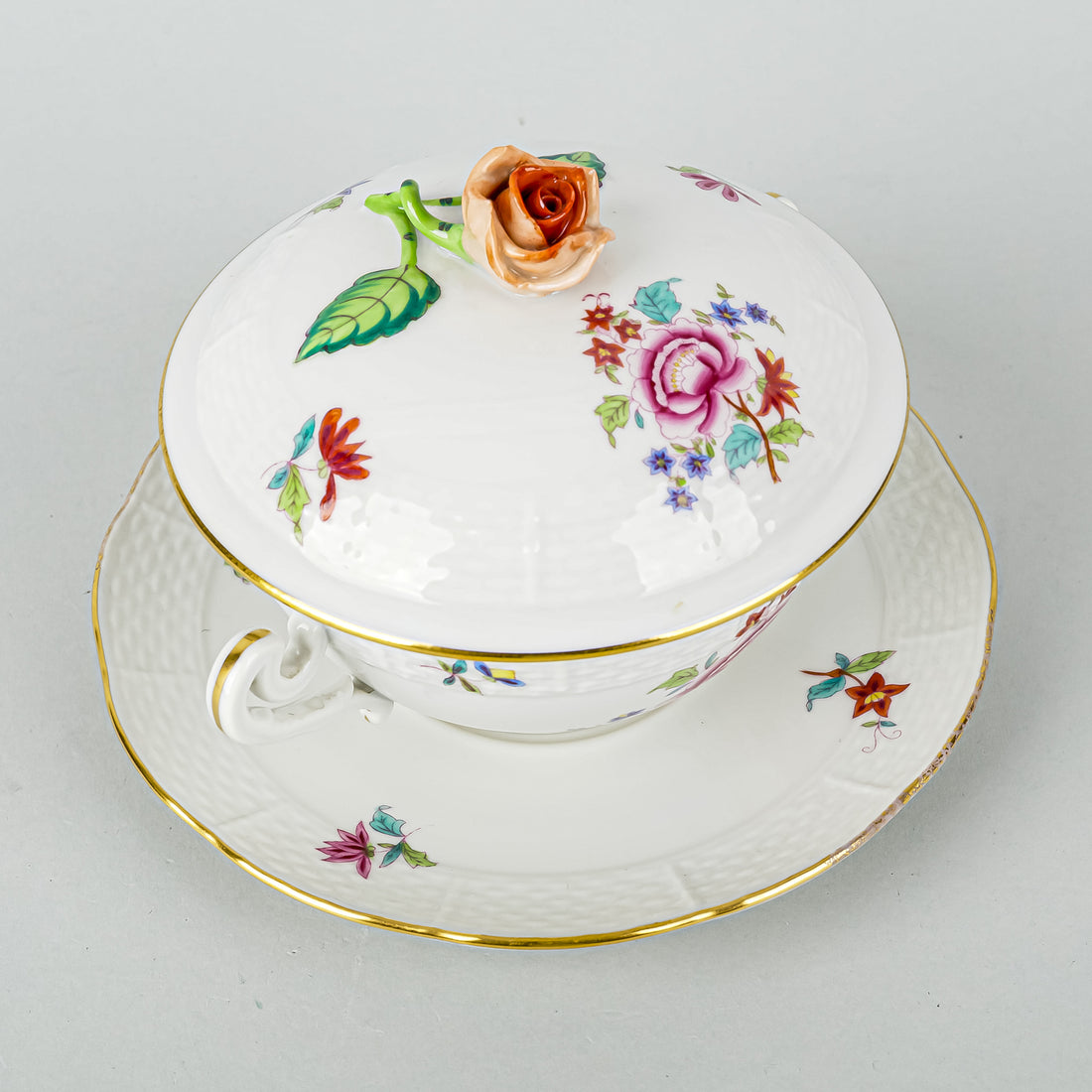 HEREND Nanking Bouquet Covered Cream Soup And Saucer 744