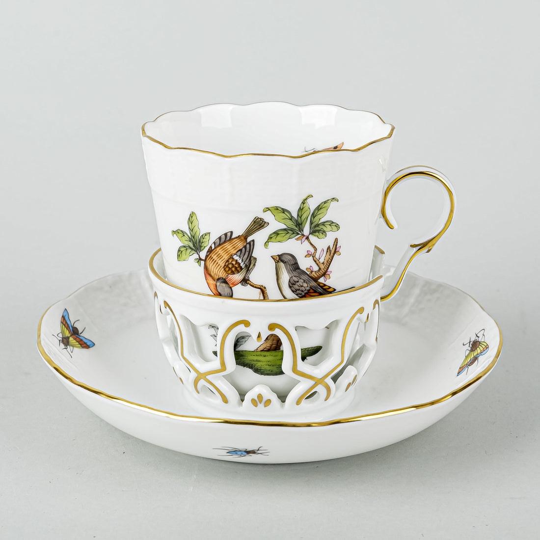 HEREND Rothchild Bird Trembleuse Cup & Saucer 713