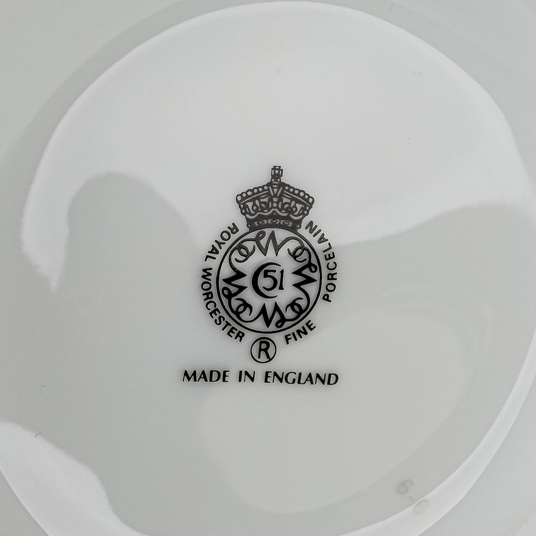 ROYAL WORCESTER Worcester Herbs Vase