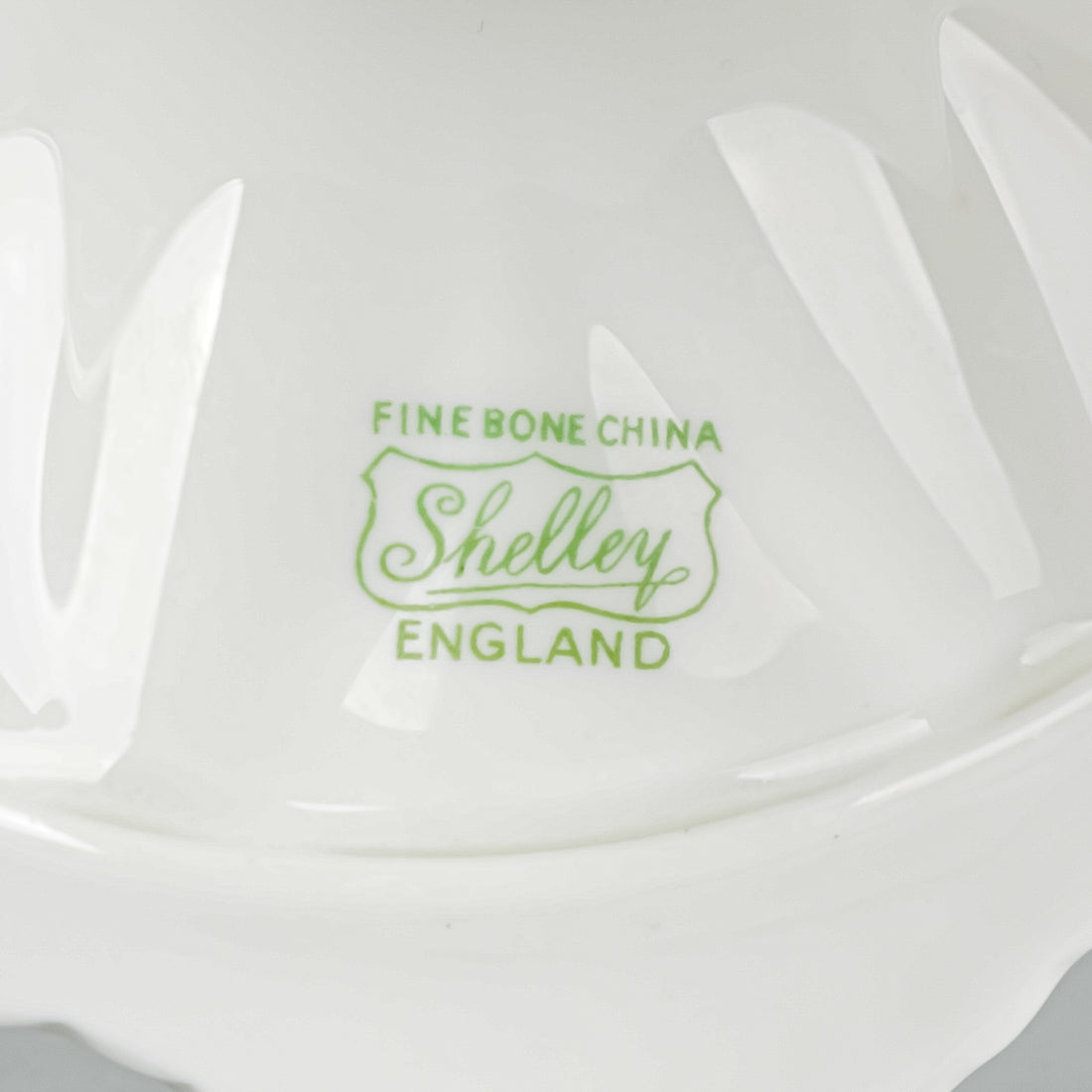 SHELLEY Regency Cake Stand