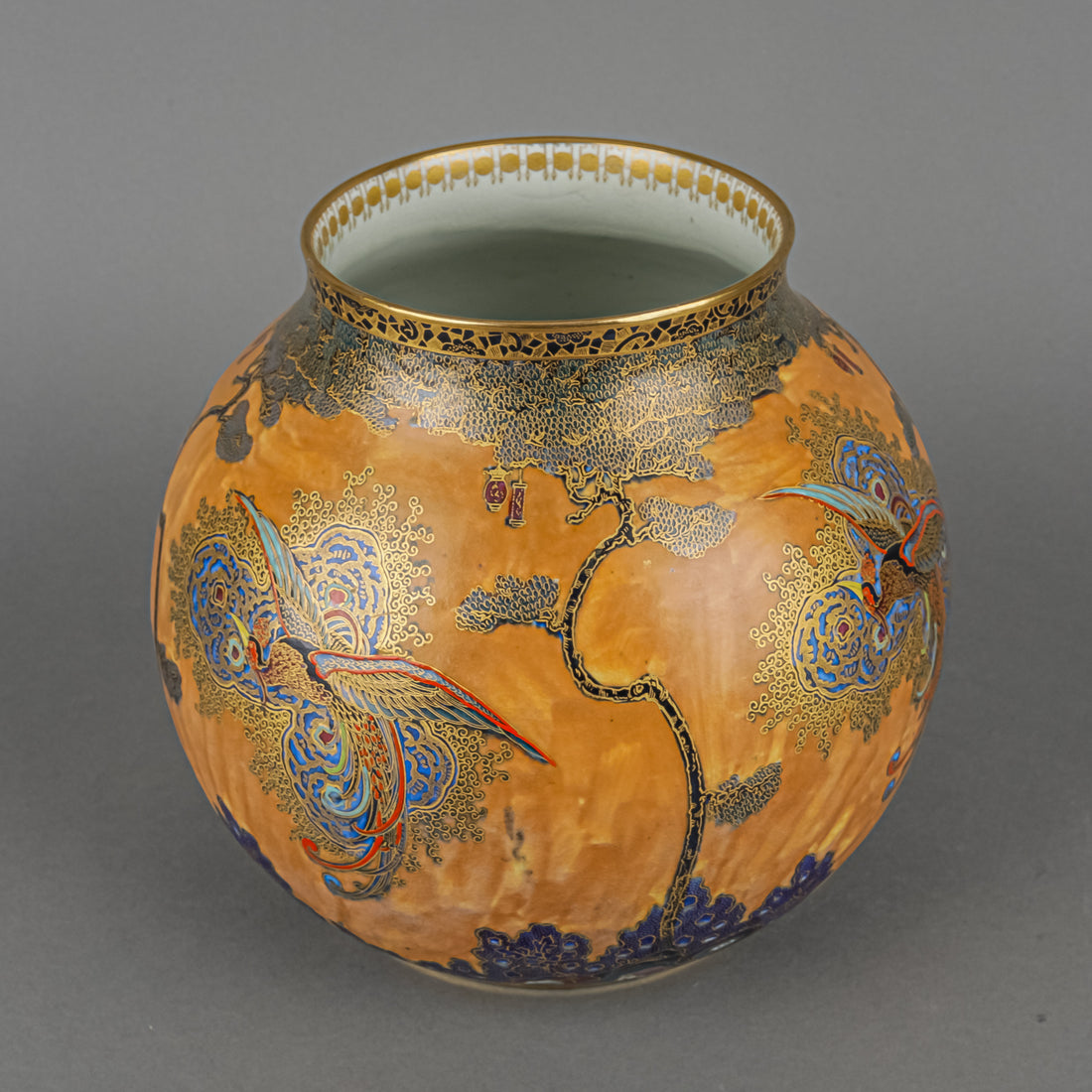 CARLTON WARE Chinese Bird And Cloud Globe Vase