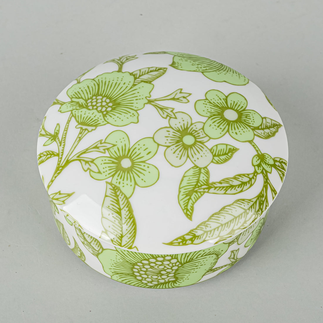 TIFFANY & CO Clinique Round Covered Porcelain Trinket Box