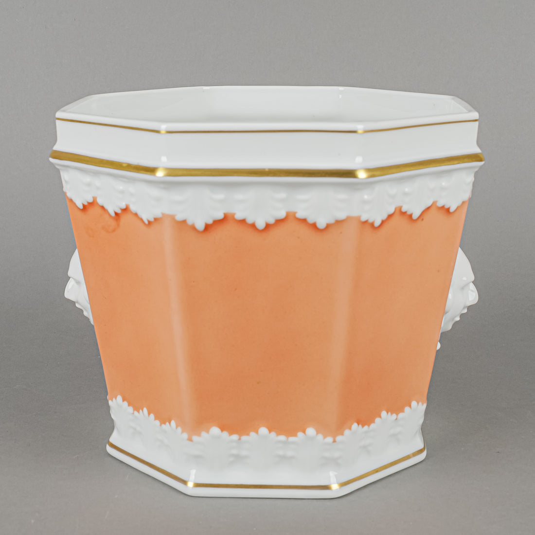 VISTA ALEGRE MOTTAHEDEH Neoclassical Cachepot Coral
