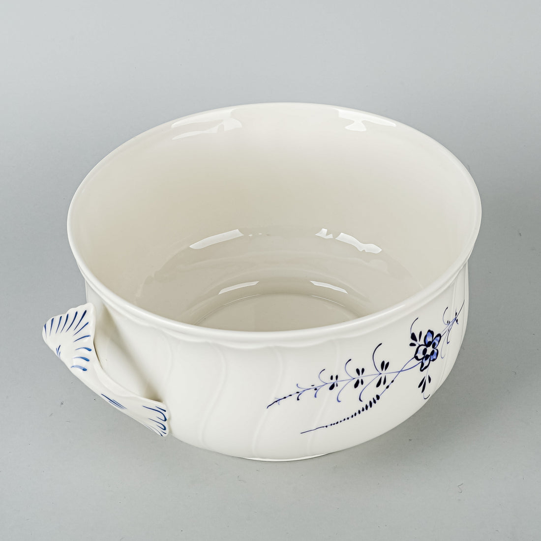 VILLEROY & BOCH Vieux Luxembourg Covered Tureen