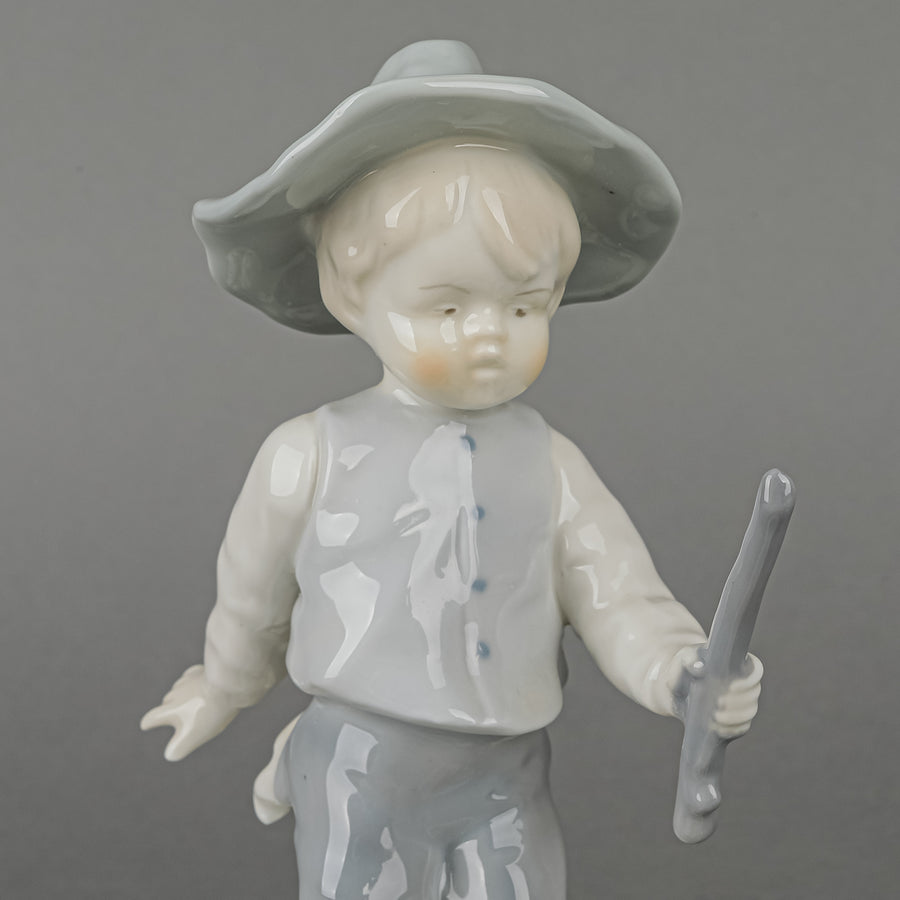 METZLER & ORTLOFF Figurine Boy With Ducks 7210