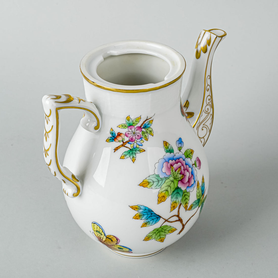 HEREND Queen Victoria Coffee Pot With Rose Knob Lid 612