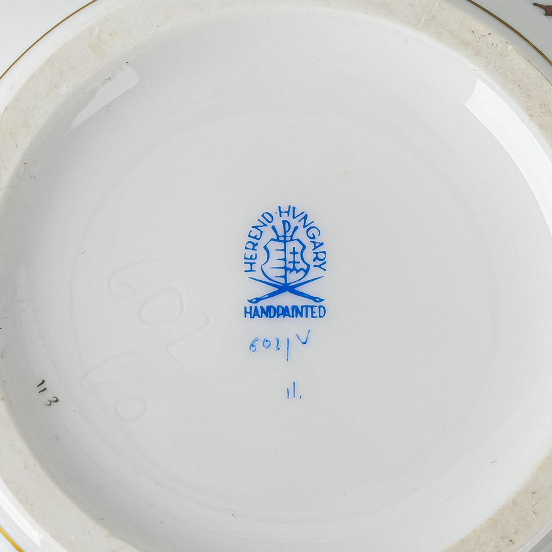 HEREND Queen Victoria Teapot With Rose Knob Lid 601