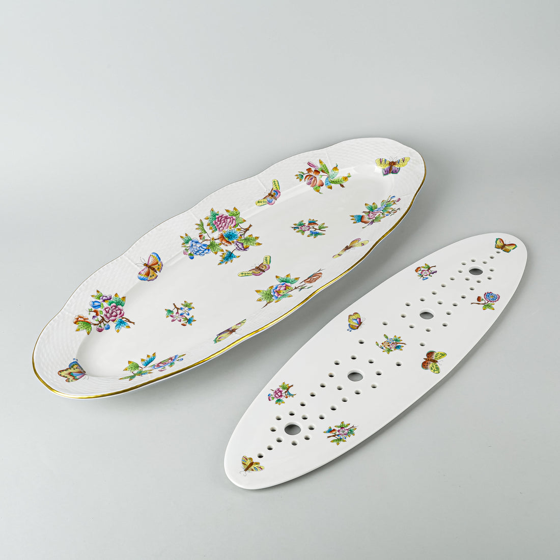 HEREND Queen Victoria Fish Dish With Drainer 144 - 2 Pieces