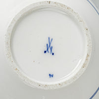 MEISSEN Blue Onion Teapot With Rose Knob Lid