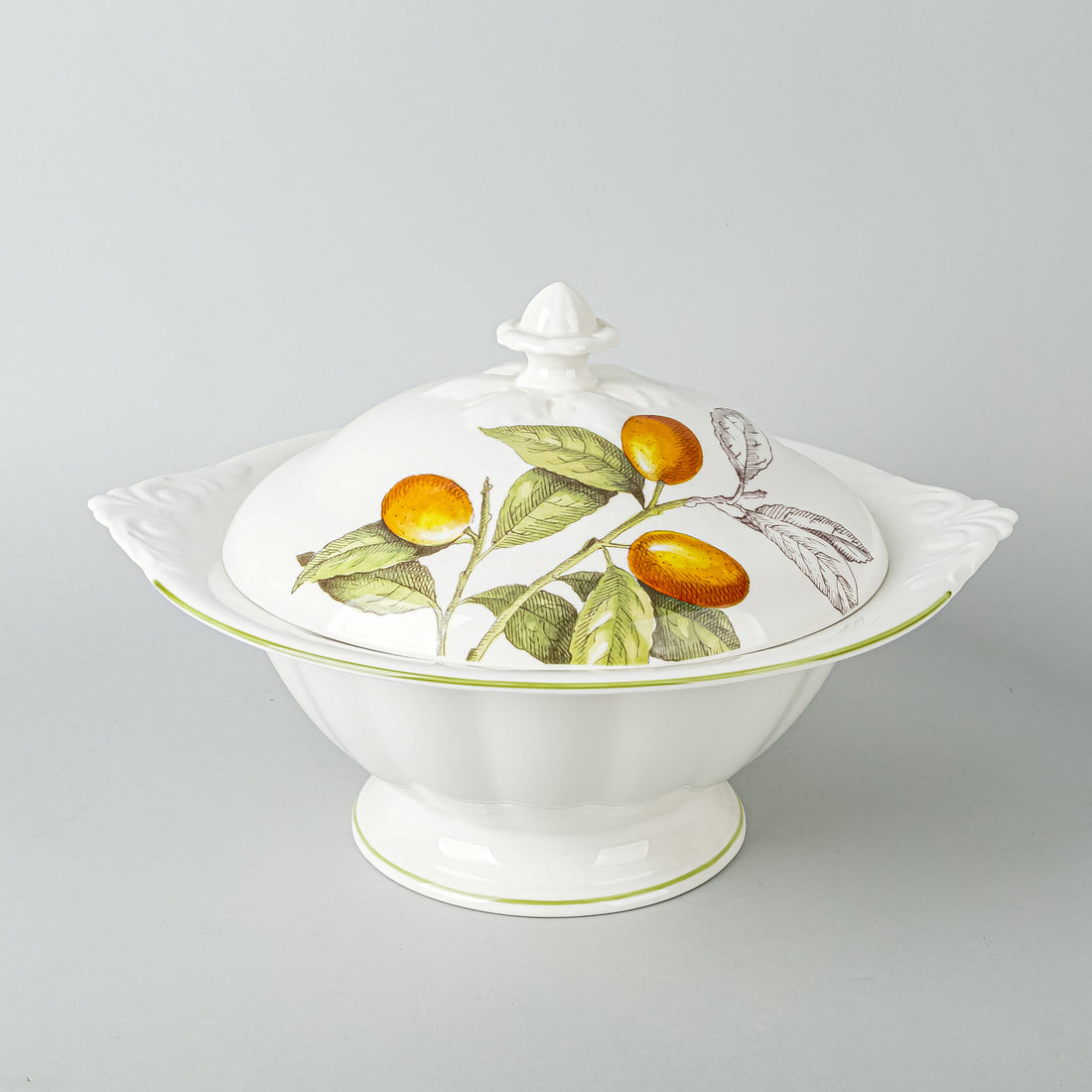 VILLEROY & BOCH Cascara Covered Footed Serving Bowl