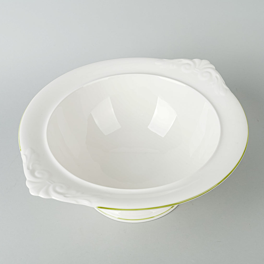 VILLEROY & BOCH Cascara Covered Footed Serving Bowl
