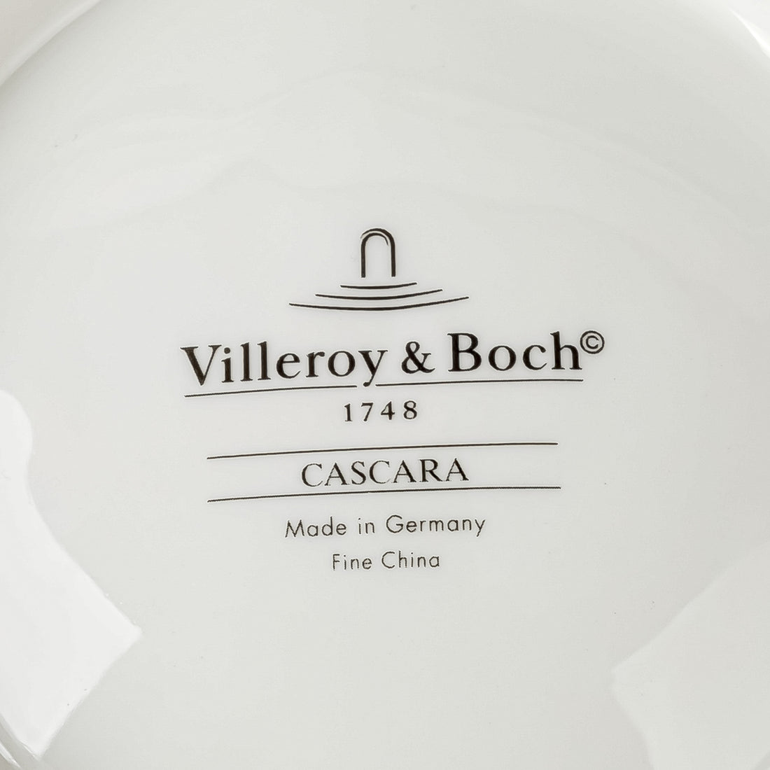 VILLEROY & BOCH Cascara Covered Footed Serving Bowl