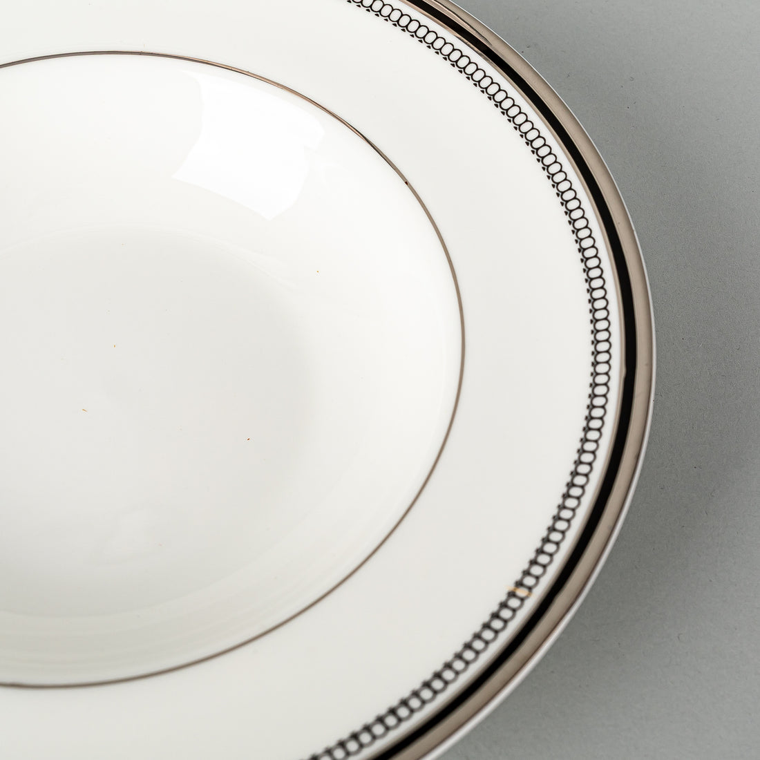 ROYAL DOULTON Sarabande H5023 Soup Plates Set Of 8