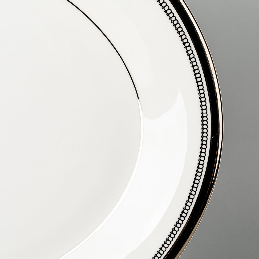 ROYAL DOULTON Sarabande H5023 Platter