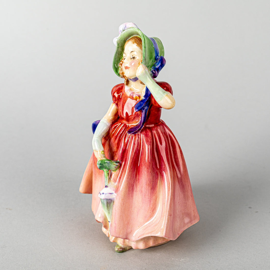 ROYAL DOULTON Figurine Babie HN 1842