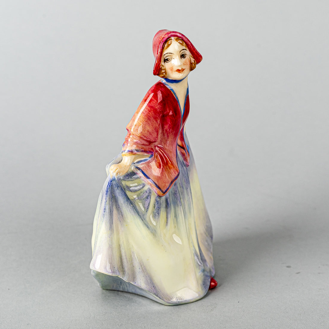 ROYAL DOULTON Figurine Sweet Anne M27  Miniatures