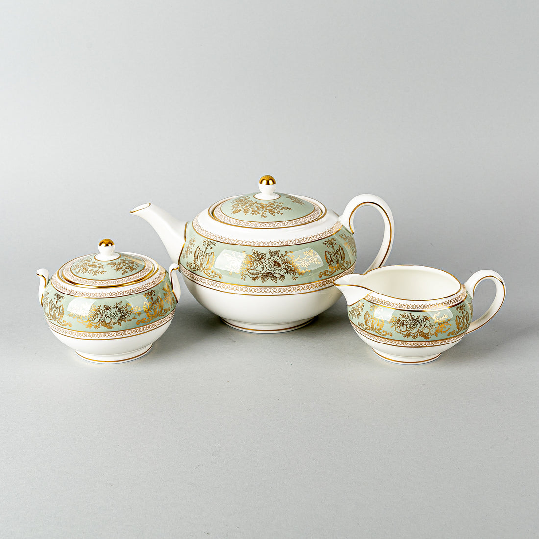WEDGWOOD Gold Columbia Green Tea Service 5pcs