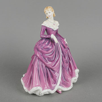 ROYAL DOULTON Figurine Belle HN 4235