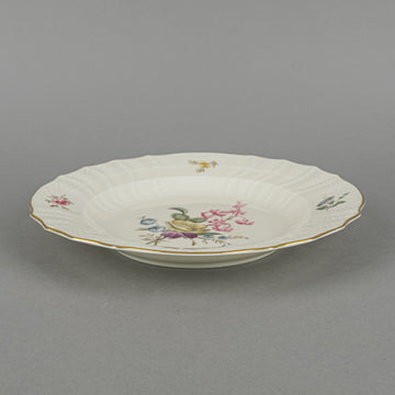 ROYAL COPENHAGEN Frijsenborg 910 Ivory Dinner Plates Set of 2