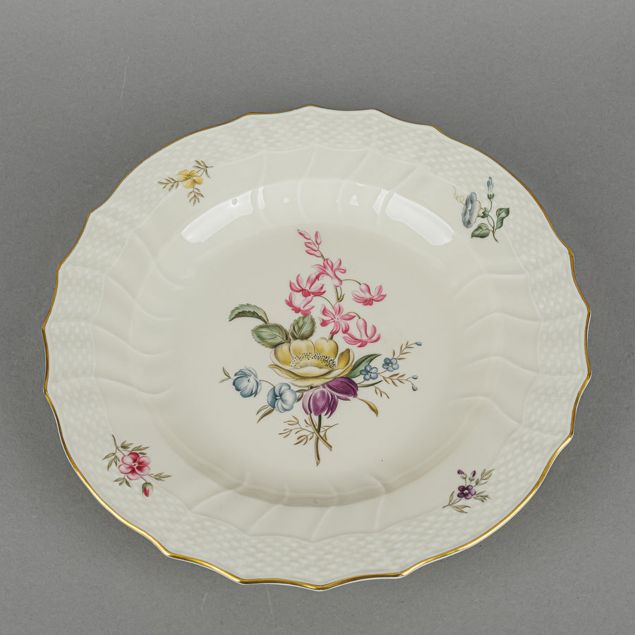 ROYAL COPENHAGEN Frijsenborg 910 Ivory Dinner Plates Set of 2