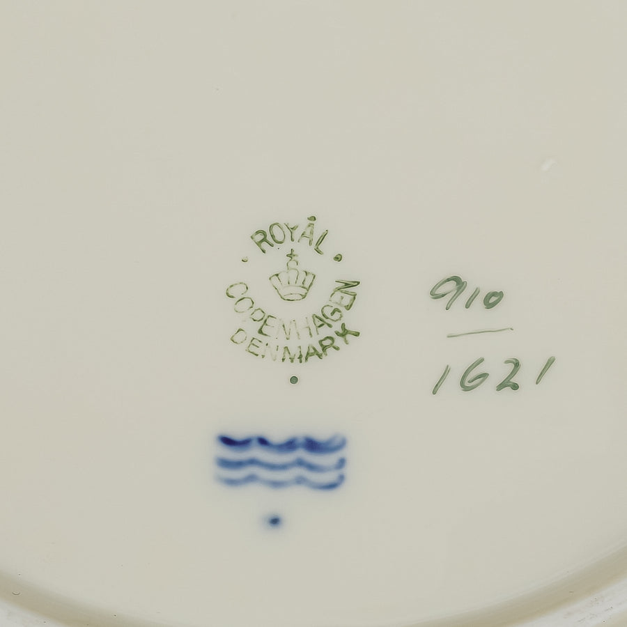 ROYAL COPENHAGEN Frijsenborg 910 Ivory Dinner Plates Set of 2