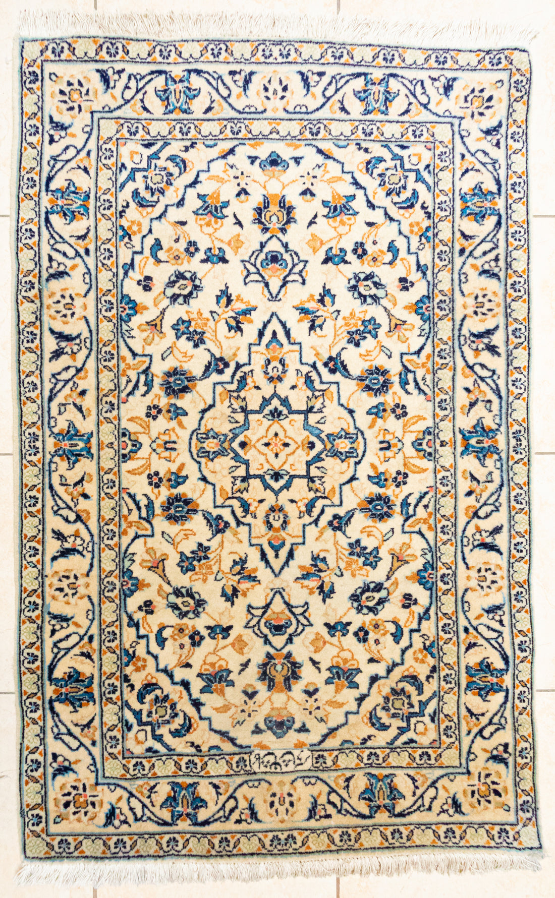 Hand Knotted Wool Kashan Style Rug