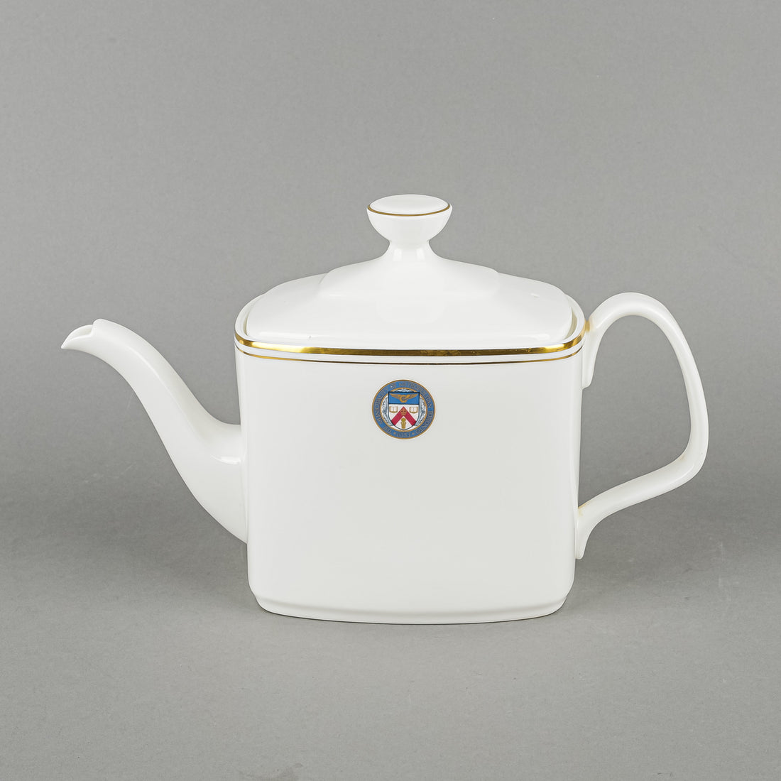 ROYAL DOULTON Metro Toronto 1953 Teapot