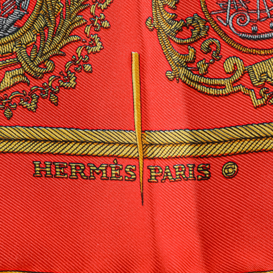 HERMES Silk Scarf  45- Les Armes De Paris