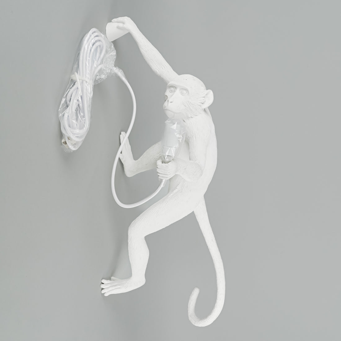 SELETTI Hanging Monkey Lamp Right White