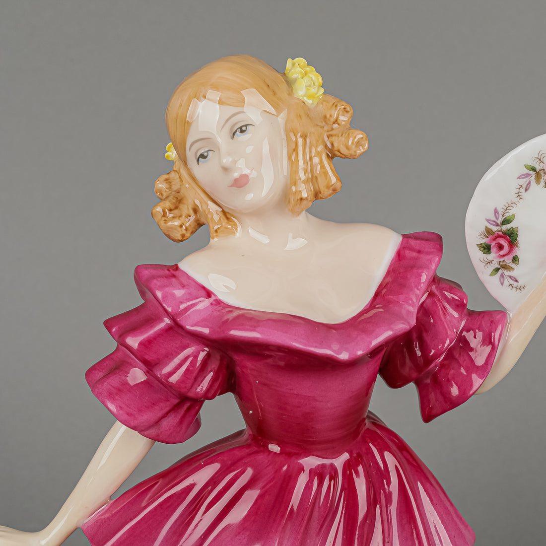 ROYAL DOULTON Figurine Jennifer HN 3447 Figure Of The Year 1994