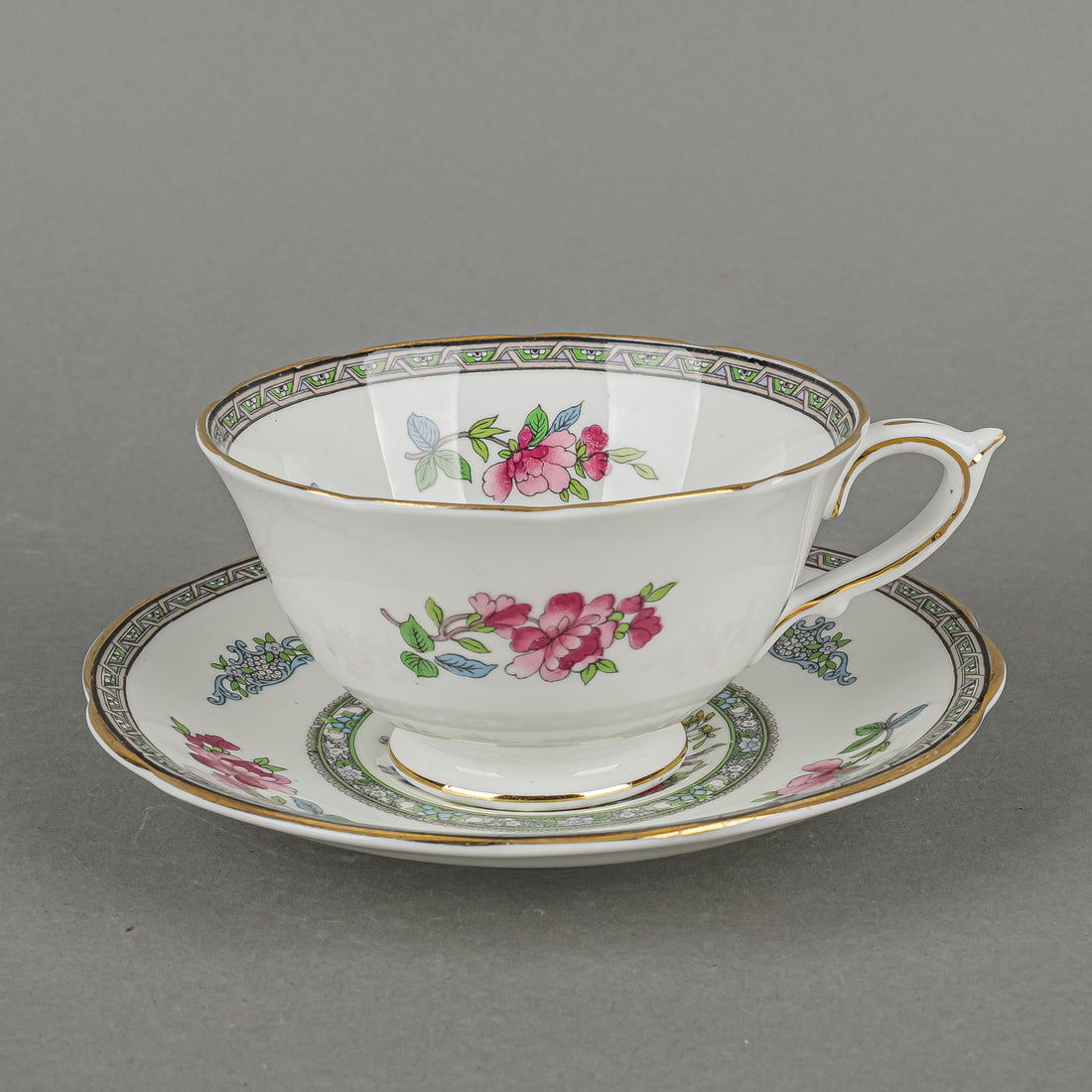 PARAGON Tree of Kashmir 6 Place Settings Plus Extras