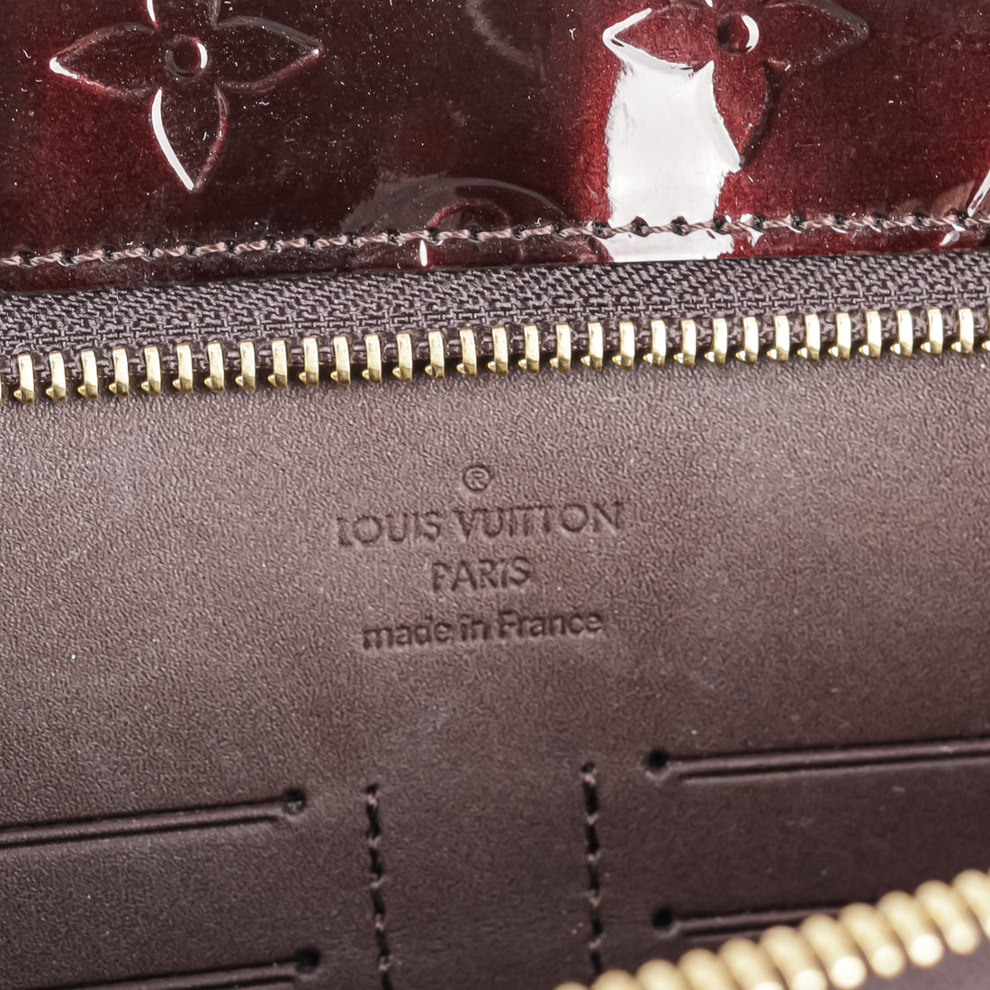 LOUIS VUITTON Vernis Pershing GM Clutch Handbag