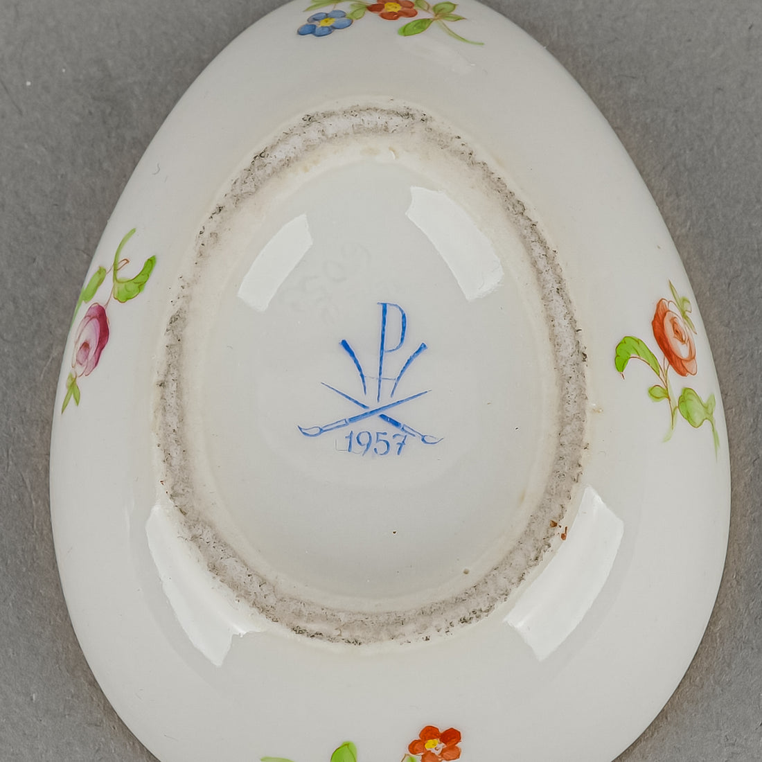 HEREND Floral Egg Box 6053