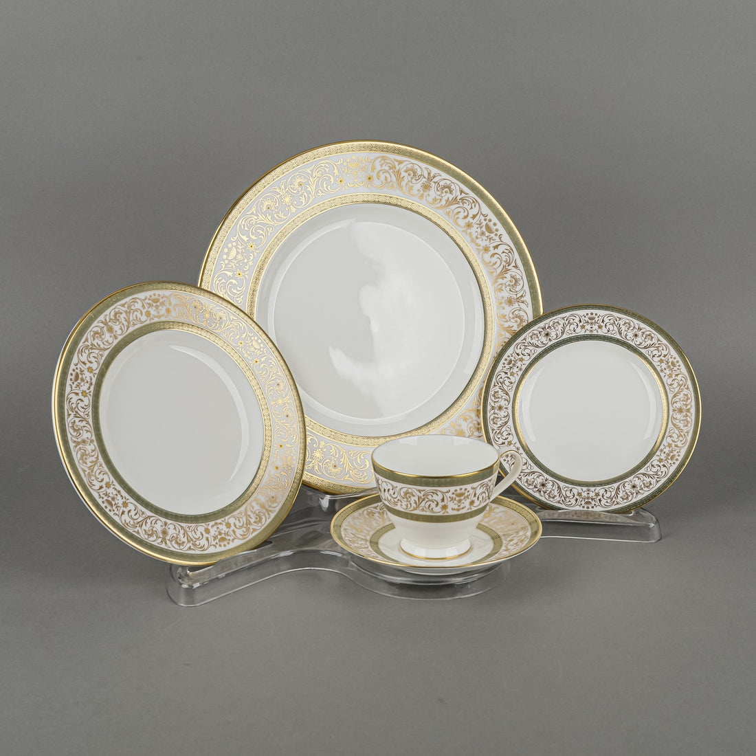 MINTON Aragon 12 Place Settings Plus Extra