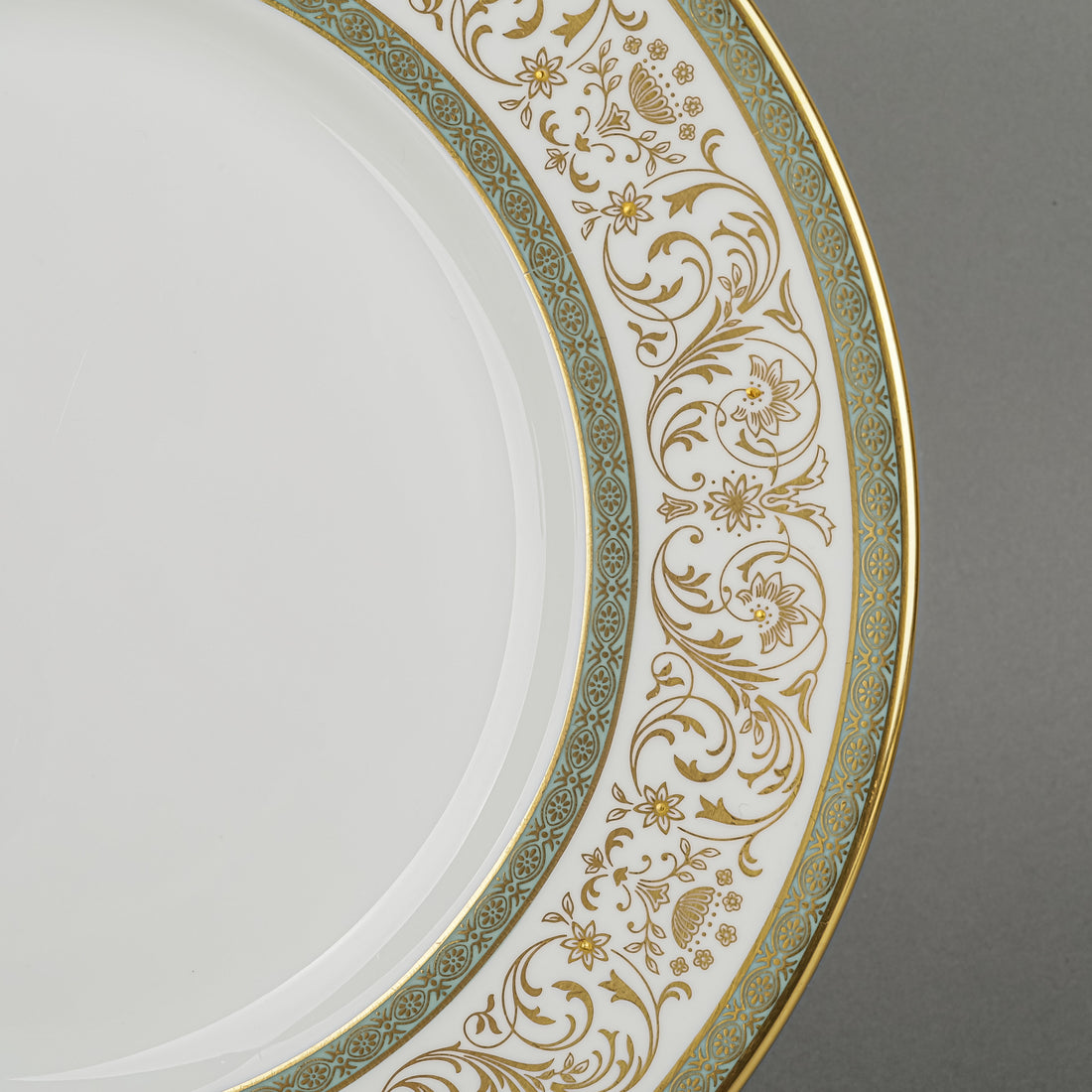 MINTON Aragon 12 Place Settings Plus Extra