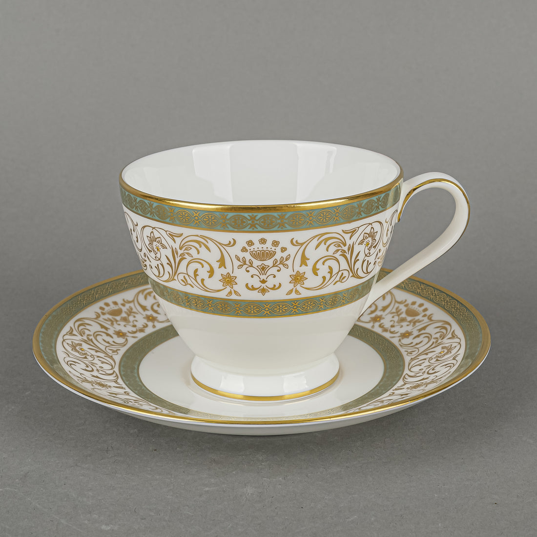 MINTON Aragon 12 Place Settings Plus Extra
