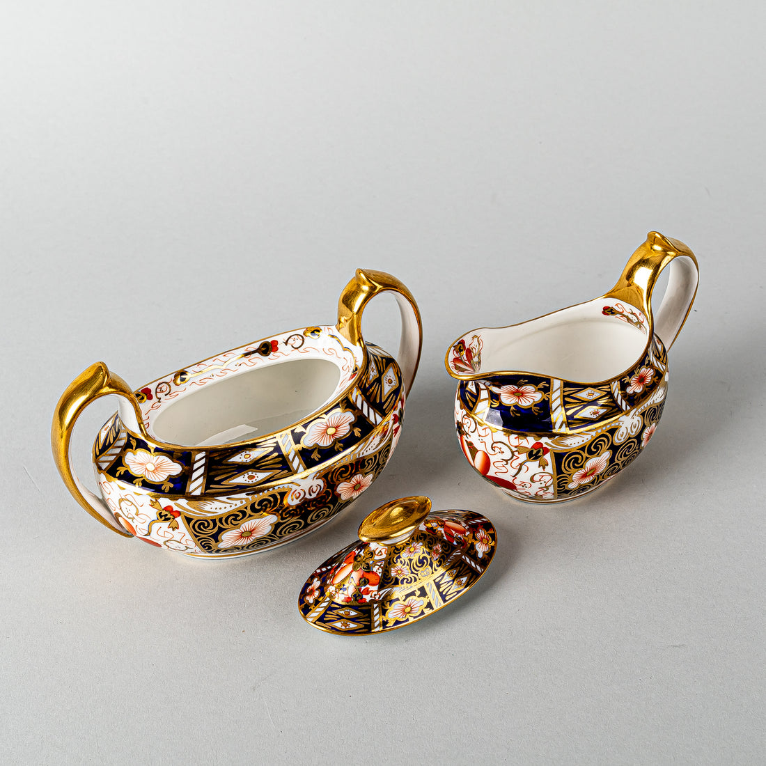 ROYAL CROWN DERBY Traditional Imari 2451 Cream & Covered Sugar - Dublin Shape