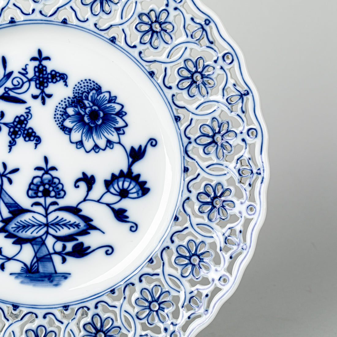 MEISSEN TEICHERT Blue Onion Pierced Dessert Plate Set Of 6