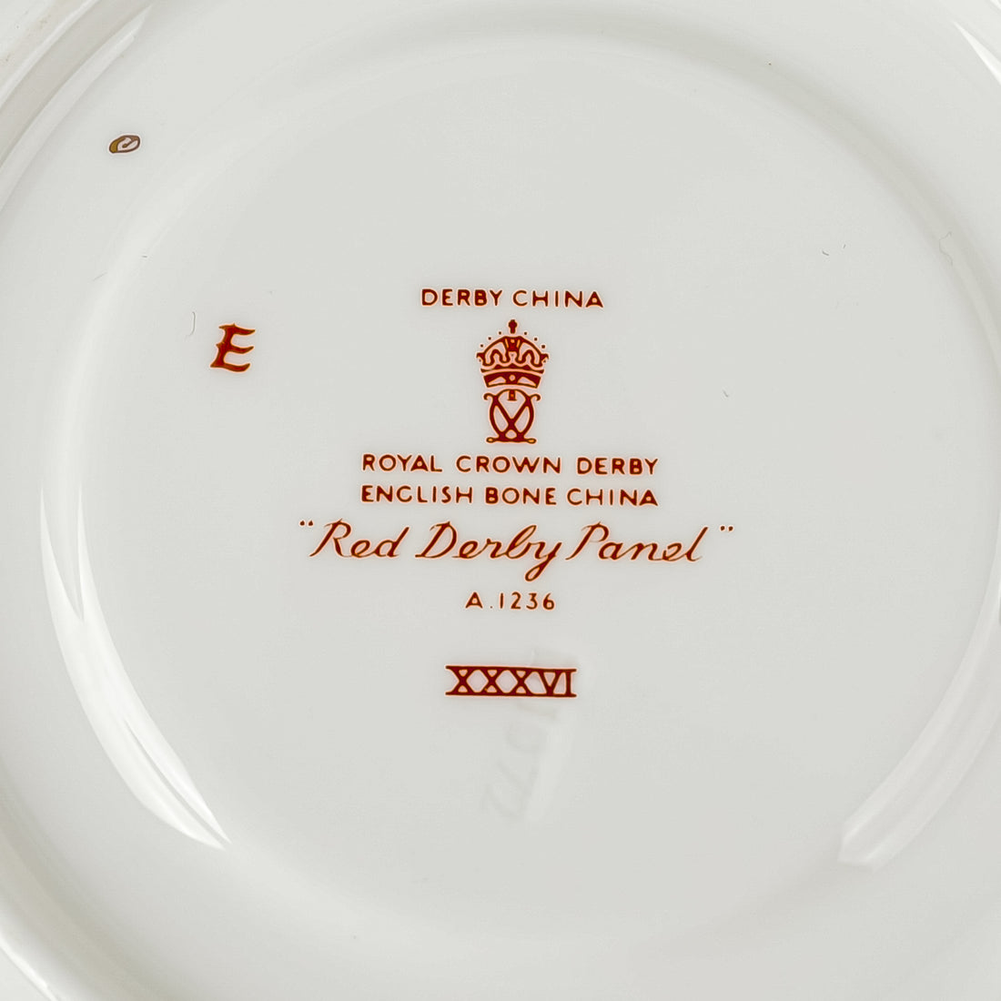 ROYAL CROWN DERBY Red Derby Panel Footed Cup & Saucers Set Of 6 (12 Pieces)