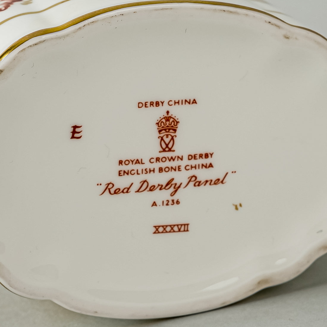 ROYAL CROWN DERBY Red Derby Panel Creamer (Large)
