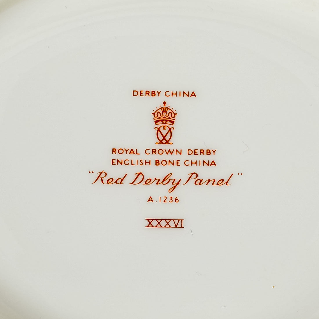 ROYAL CROWN DERBY Red Derby Panel Gravy Boat And Stand