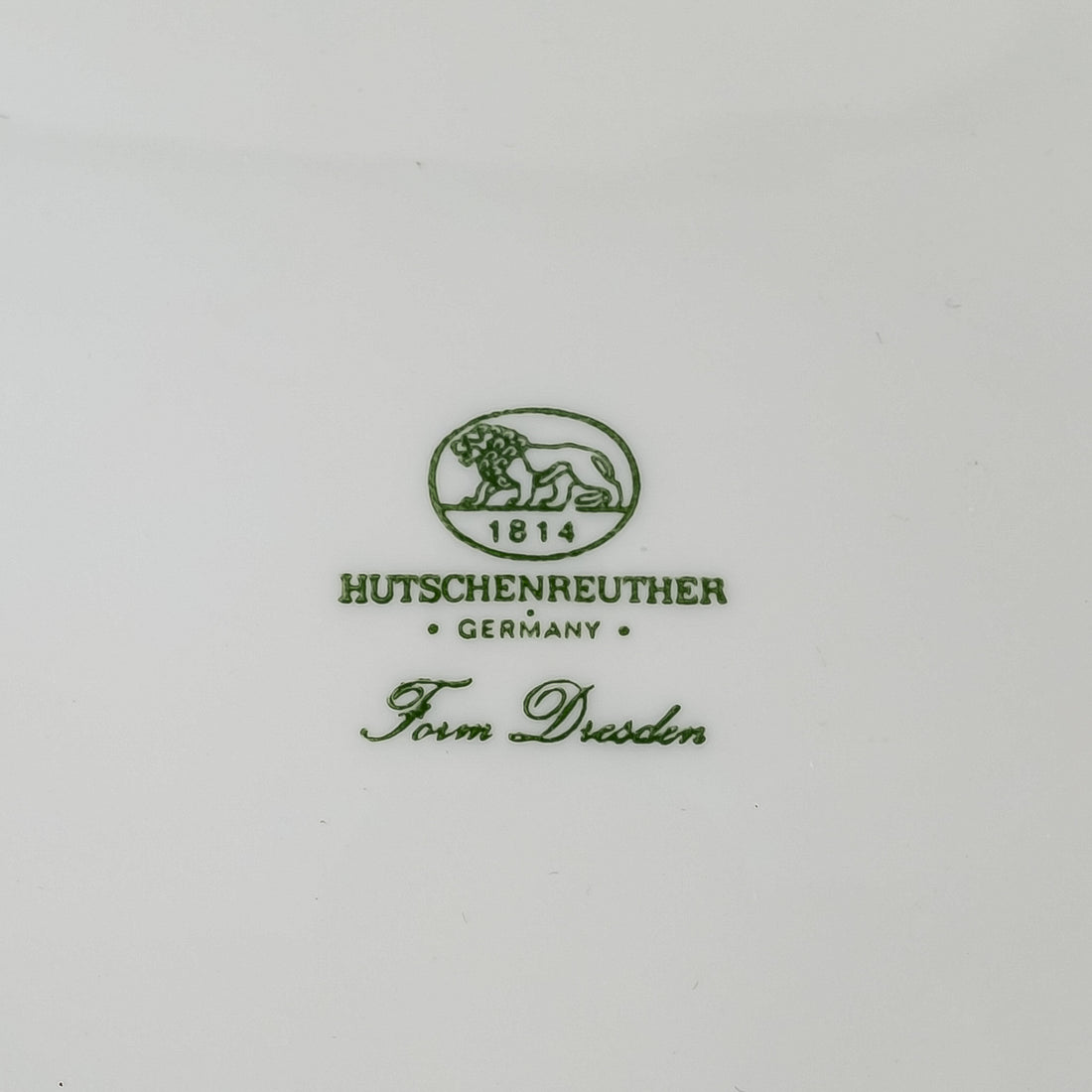 HUTSCHENREUTHER Dresden White Covered Tureen