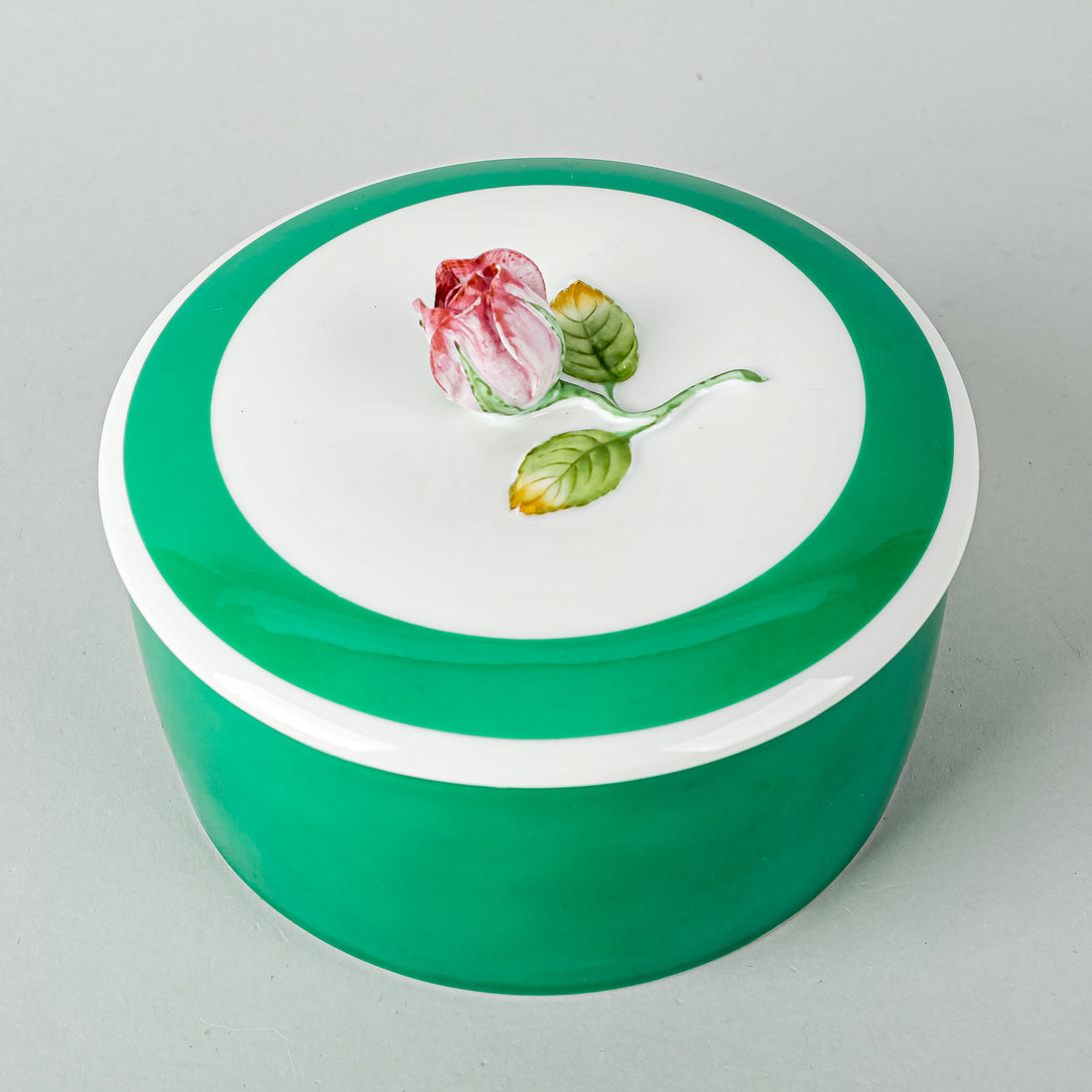 RICHARD GINORI Rose Knob Lidded Trinket Box Green