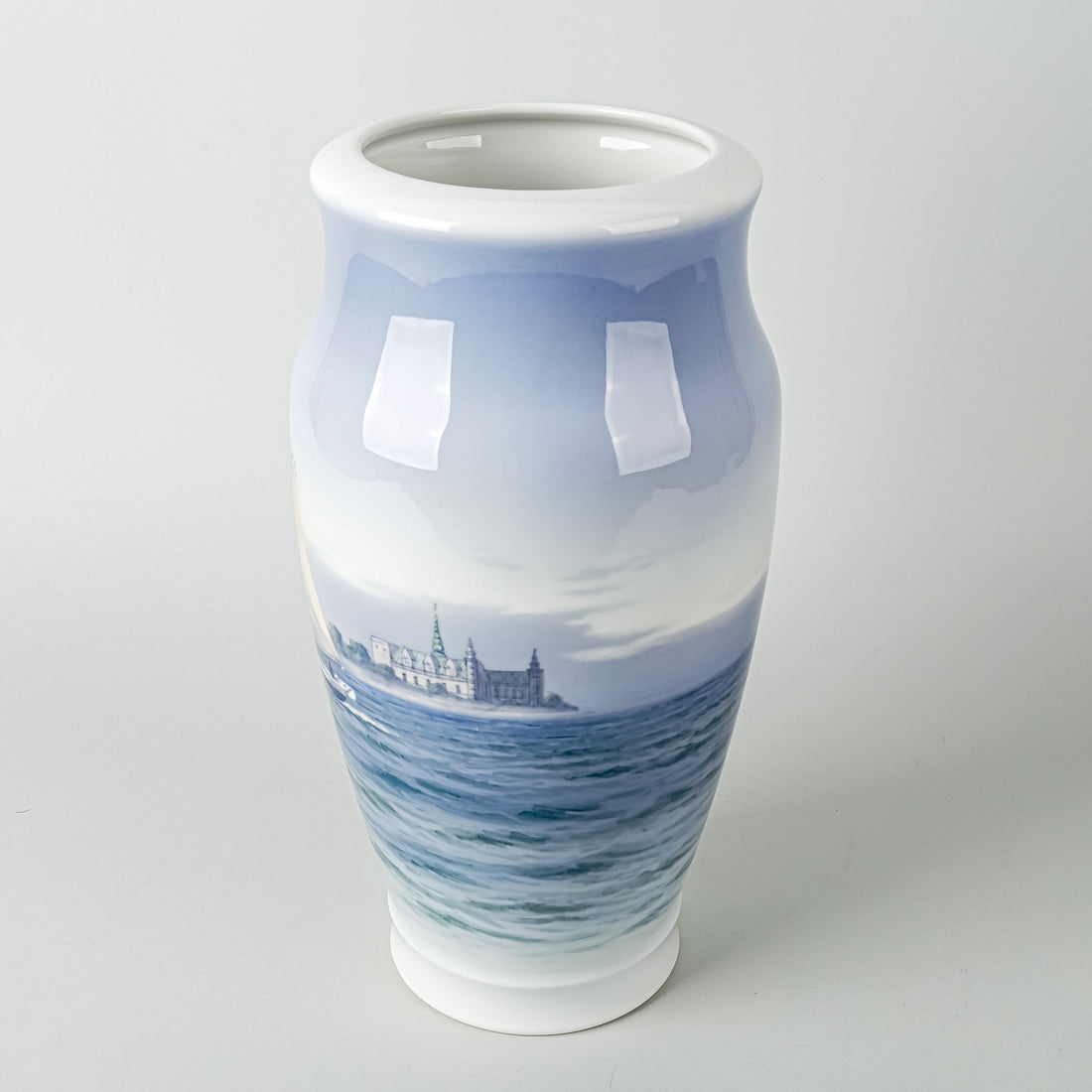 ROYAL COPENHAGEN Seascape Vase 2623/2040