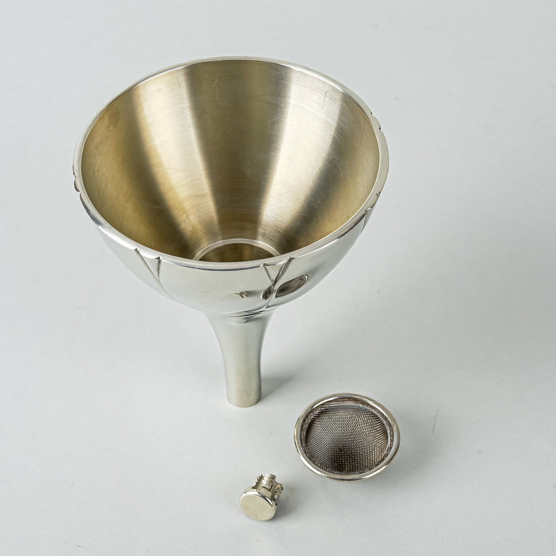 ROYAL SELANGOR Celebration Series Wine Funnel