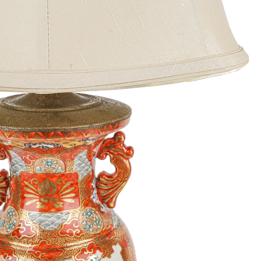Asian Ceramic Bird & Floral Urn Lamp w/Shade