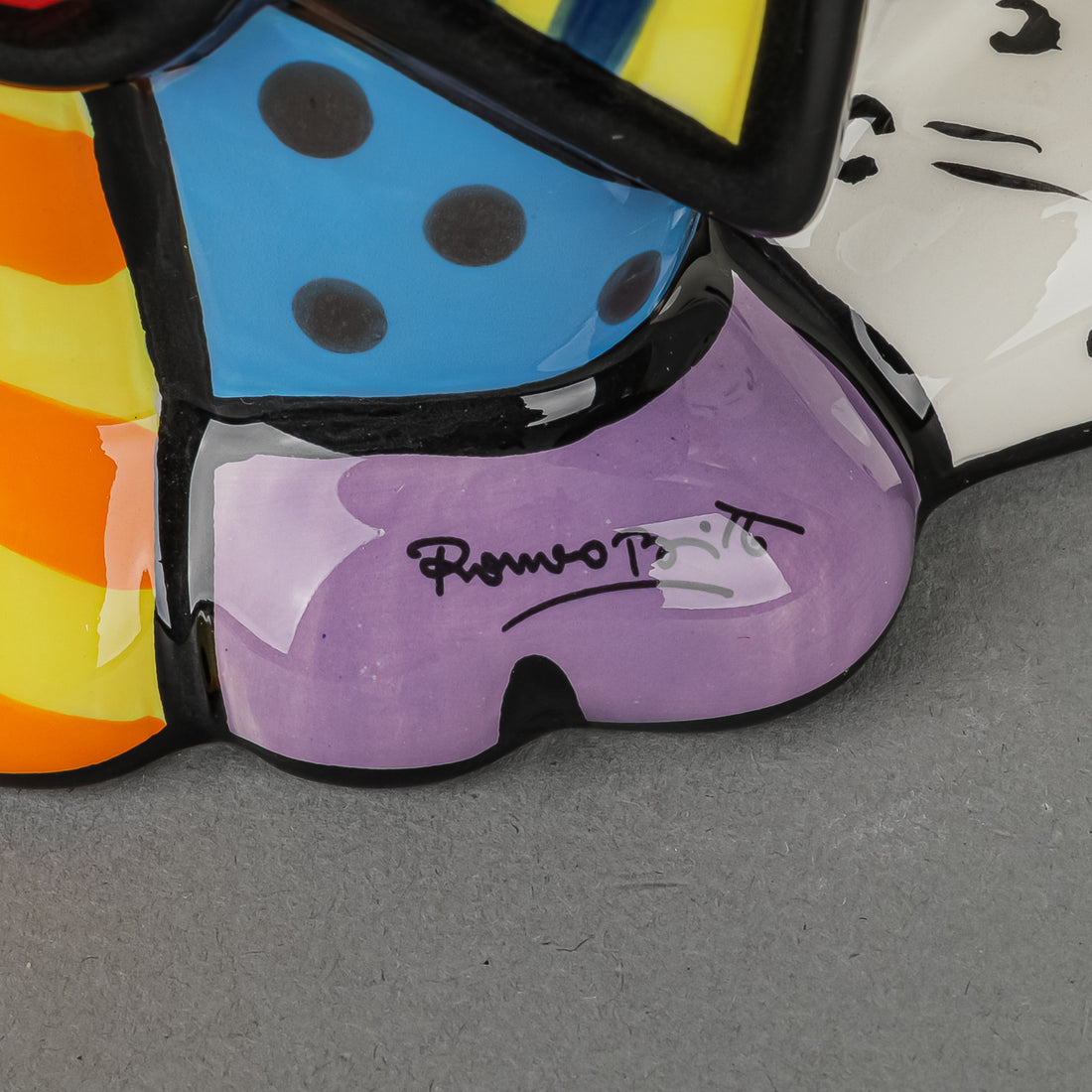 GIFTCRAFT ROMEO BRITTO Happy Cat Teapot With Lid 14072