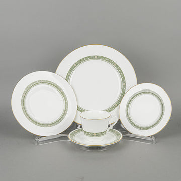 ROYAL DOULTON Rondelay  6 Place Settings