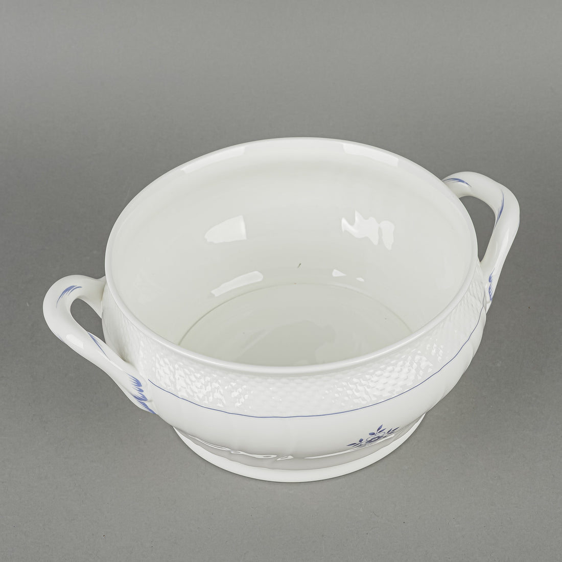 VILLEROY & BOCH Coburg Round Covered Serving Dish